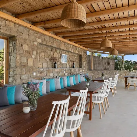 Hotel Myconian Crown