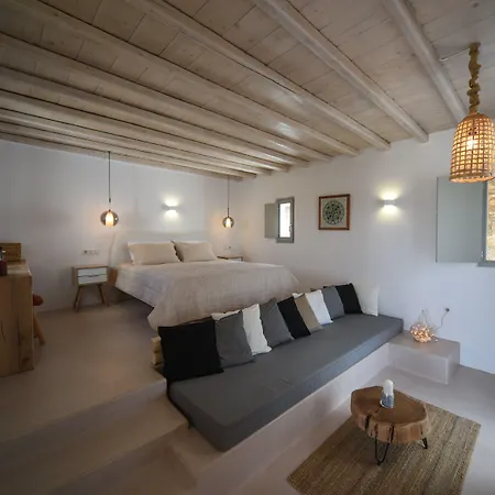 Myconian Crown Kalafatis