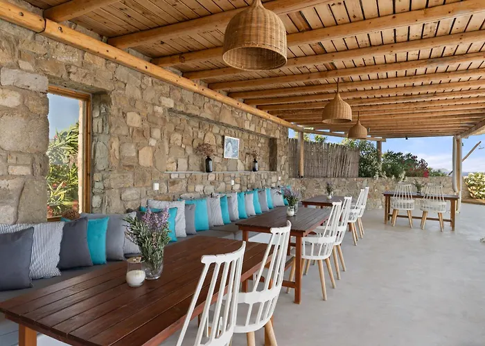 Hotel Myconian Crown