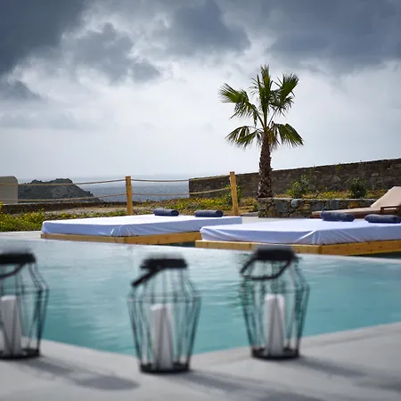 Hotel Myconian Crown