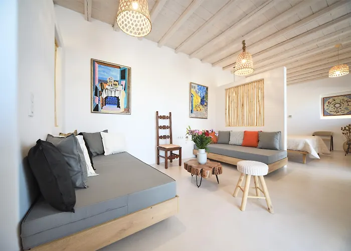 Myconian Crown فندق 4*