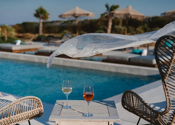 فندق Myconian Crown 4*