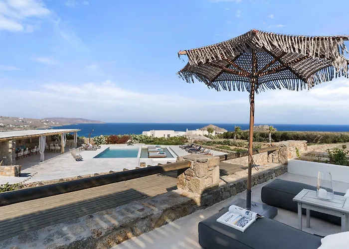 Myconian Crown Ξενοδοχείο 4*