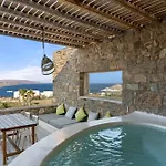 Myconian Crown By Mr And Mrs White 4* カラファティス