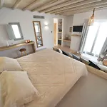 Myconian Crown By Mr And Mrs White 4*