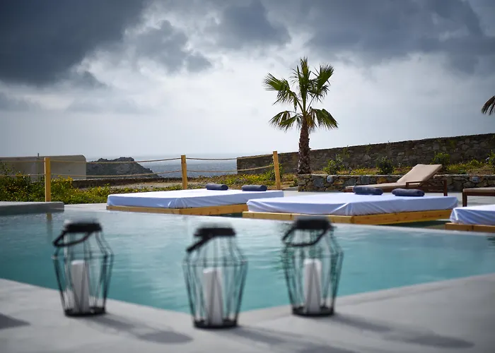 Отель Myconian Crown